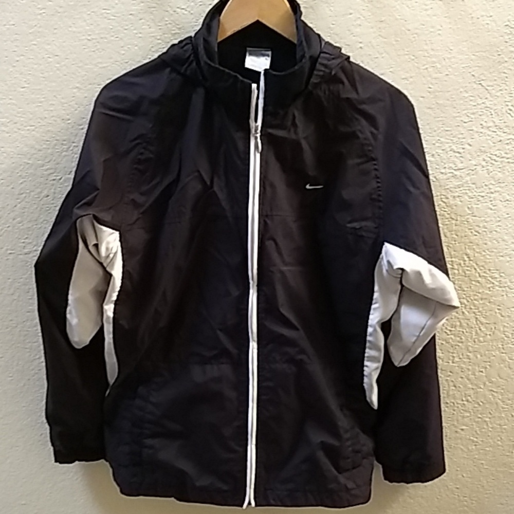 NIKE WOMEN  WIND BRAKER SIZE (L 12-14)